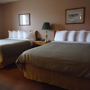 Queen Room Two Queen Beds Hot Tub